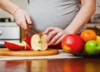Можно ли беременным есть яблоки?
